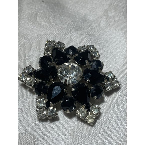 Blingey Black Clear Rhinestone Vintage Brooch 1.5” - Picture 3 of 4